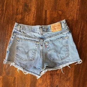 levi mom shorts